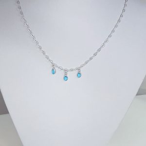 Corrente Chocker 40cm 3 pedrinhas em formato de gotas AZUL